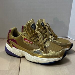 Adidas Falcon Gold & Magenta Metallic Sneakers Shoes Women's Size 8 (Art CG6247)